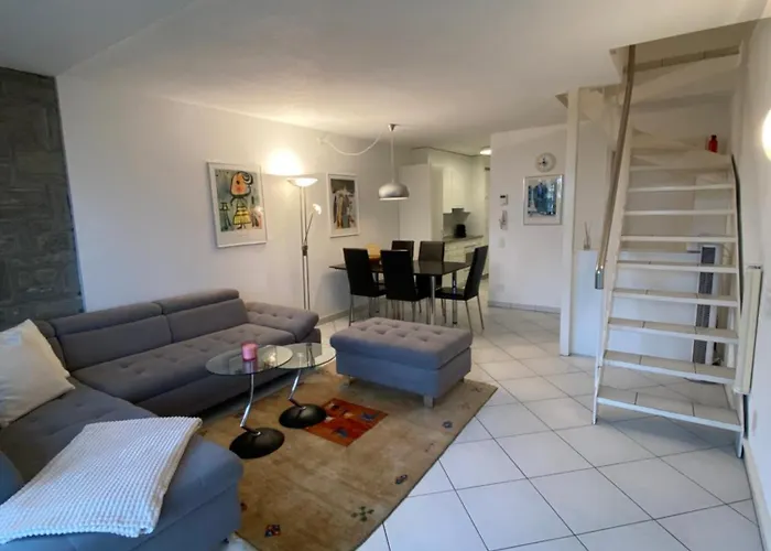 Апартаменты Casa Al - Mit Pool & Privatem Seezugang Gambarogno